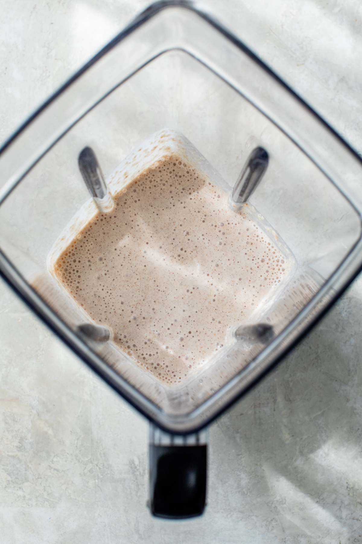 Blend well until you have a nice, smooth pancake batter-like consistency.